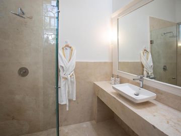 Casa en condominio en  Mansión en venta en La Hacienda