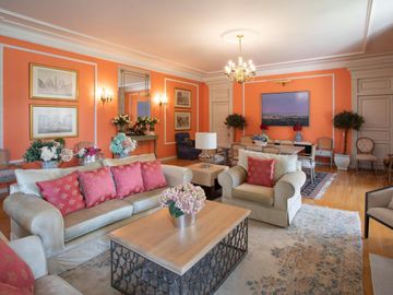 Casa en condominio en  Mansión en venta en La Hacienda