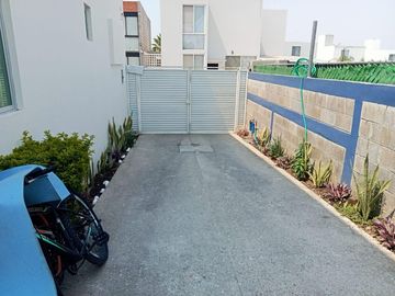 Casa en  venta en fraccionamiento Aiyana Residencial, Santa Fe Xochitepec Morelos