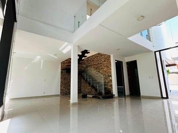Casa en  venta en Fracc. Residencial Corinto, Burgos Bugambilias