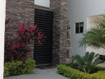 Casa en  venta en Fracc. Residencial Corinto, Burgos Bugambilias
