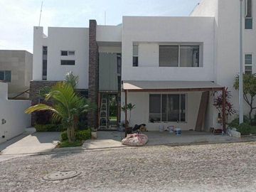 Casa en  venta en Fracc. Residencial Corinto, Burgos Bugambilias