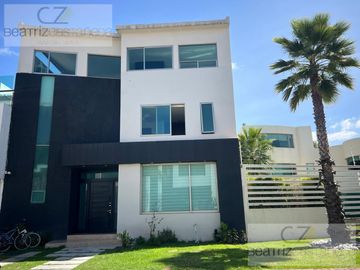 CASA USADA EN VENTA EN EX HACIENDA DE LA LUZ , PACHUCA, HGO.