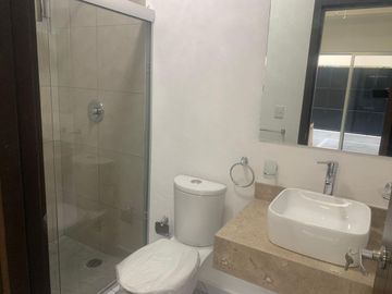 Casa en  Fraccionamiento Corinto, burgos bugambilias