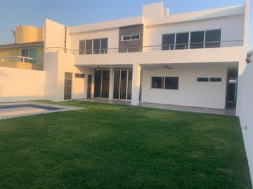 Casa en  Fraccionamiento Corinto, burgos bugambilias