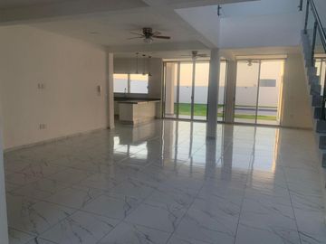 Casa en  Fraccionamiento Corinto, burgos bugambilias