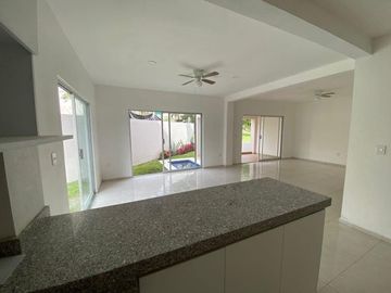 Casa en  venta en Fraccionamiento Burgos Bugambilias conjunto Los Pueblitos.