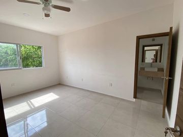 Casa en  venta en Fraccionamiento Burgos Bugambilias conjunto Los Pueblitos.