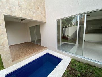 Casa en  venta en Fraccionamiento Burgos Bugambilias conjunto Los Pueblitos.