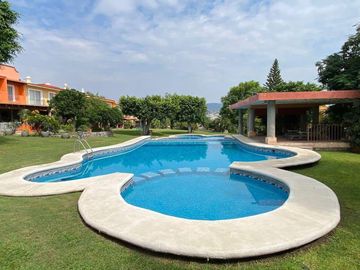 Casa en  venta en Fraccionamiento Burgos Bugambilias conjunto Los Pueblitos.