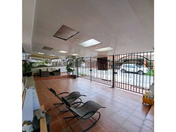 ALQUILER AMPLIA CASA SAN ANTONIO RESIDENCIAL QUINTAS DE VILLA FLOR VV
