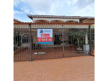 ALQUILER AMPLIA CASA SAN ANTONIO RESIDENCIAL QUINTAS DE VILLA FLOR VV