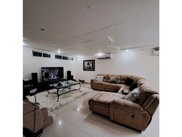 ALQUILER AMPLIA CASA SAN ANTONIO RESIDENCIAL QUINTAS DE VILLA FLOR VV