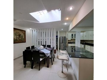 ALQUILER AMPLIA CASA SAN ANTONIO RESIDENCIAL QUINTAS DE VILLA FLOR VV