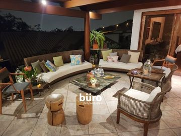 LINDA CASA EN ALQUILER CON 5 DORMITORIOS GRAN JARDIN PISCINA RINCONADA ALTA