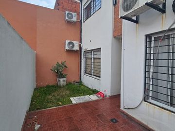 Duplex en venta en Lanus Oeste