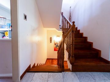 Venta Casa Boedo 4 dormitorios, jardin pileta clim