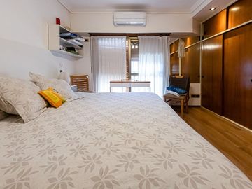 Venta Casa Boedo 4 dormitorios, jardin pileta clim