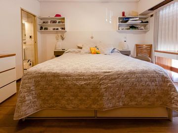 Venta Casa Boedo 4 dormitorios, jardin pileta clim