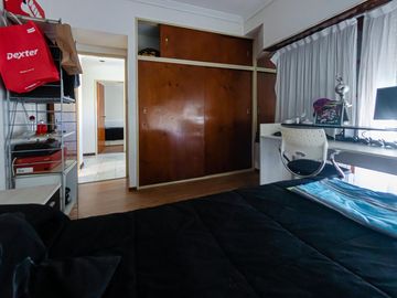 Venta Casa Boedo 4 dormitorios, jardin pileta clim