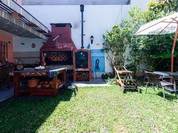 Venta Casa Boedo 4 dormitorios, jardin pileta clim