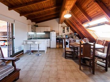 Venta Casa Boedo 4 dormitorios, jardin pileta clim