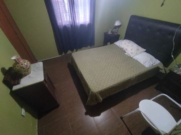 AMPLIA CASA 3 HAB / 2 BAÑOS / COCHERA SAN VICENTE