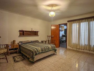 VENTA CASA 3 amb garage y lavadero NECOCHEA