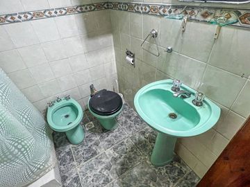 VENTA CASA 3 amb garage y lavadero NECOCHEA