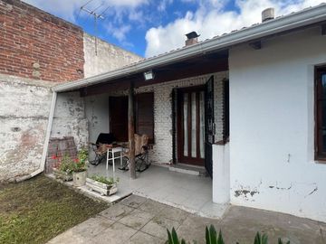 VENTA CASA 3 amb garage y lavadero NECOCHEA