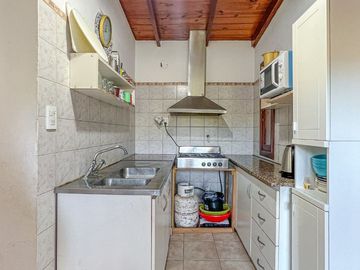 VENTA CASA 3 amb garage y lavadero NECOCHEA