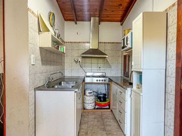 VENTA CASA 3 amb garage y lavadero NECOCHEA