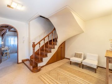 CASA 4 AMBIENTES, JARDIN,PILETA Y QUINCHO MARTINEZ