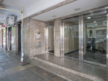 DEPTO. VENTA 4 AMB PALERMO C/ DEPENDENCIAS