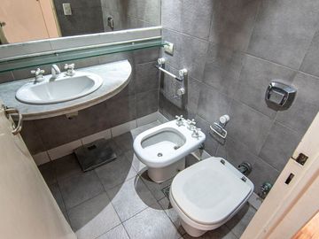 VENTA DUPLEX 4 AMBIENTES - LAS CAÑITAS - C/COCHERA