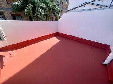 VENTA PH 3 DORMITORIOS CON PATIO SECO EN EL CENTRO