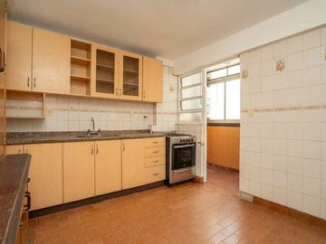 VENTA 4 AMBIENTES C/BALCÓN FLORES APTO CREDITO
