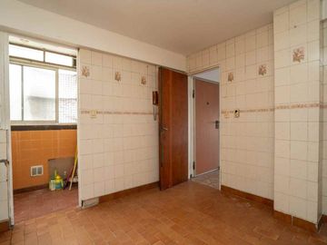 VENTA 4 AMBIENTES C/BALCÓN FLORES APTO CREDITO