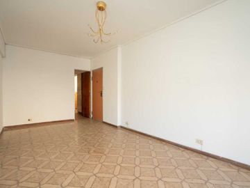 VENTA 4 AMBIENTES C/BALCÓN FLORES APTO CREDITO