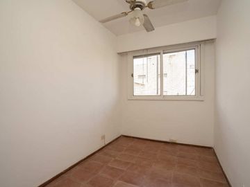 VENTA 4 AMBIENTES C/BALCÓN FLORES APTO CREDITO