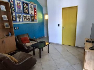 Venta casa 7 ambientes + local en Glew