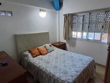 Venta casa 7 ambientes + local en Glew