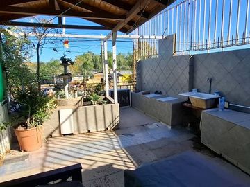 Venta casa 7 ambientes + local en Glew