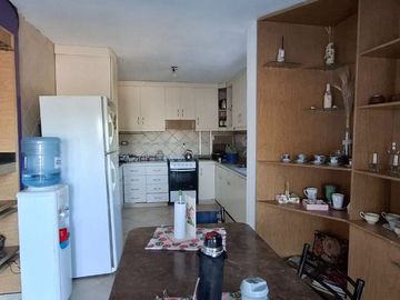 Venta casa 7 ambientes + local en Glew