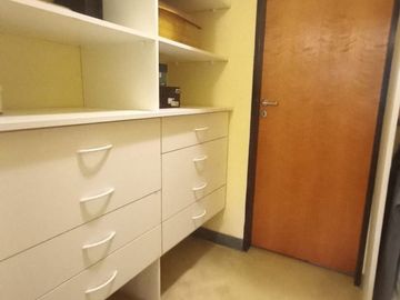 VENTA DE CASA 4 AMB SAN ISIDRO LABRADOR 1 PLANTA