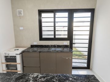 DUPLEX A ESTRENAR 3 AMB PALOMAR, COCHERA, PATIO