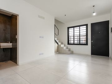 DUPLEX A ESTRENAR 3 AMB PALOMAR, COCHERA, PATIO