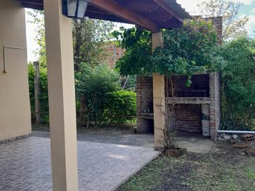 CASA 3 AMBIENTES EN VENTA BARRIO SANTA CLARA GOYA