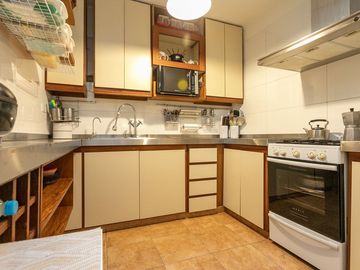 VENTA CASA 3 AMBIENTES CON TRES TERRAZAS Permuta