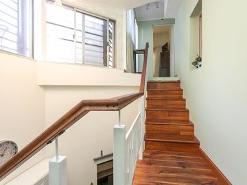 VENTA CASA 3 AMBIENTES CON TRES TERRAZAS Permuta